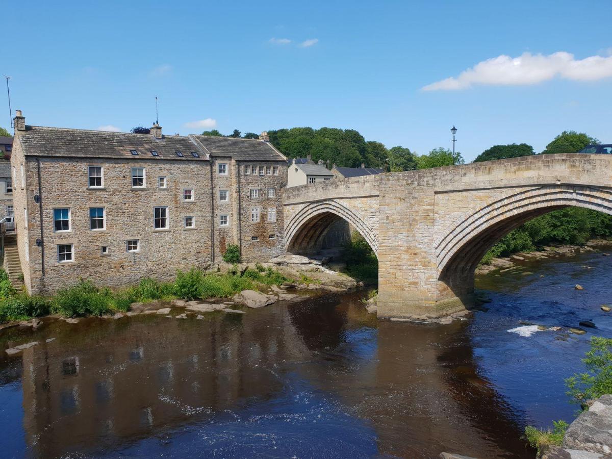 1 The Riverside Barnard Castle Exterior photo